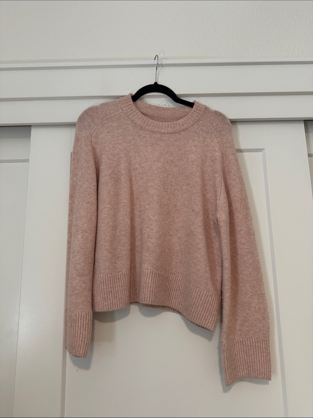 Abercrombie & Fitch Blush Pink Crewneck Sweater
